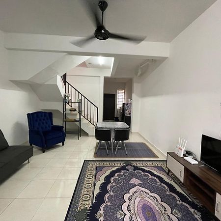 D'Cahaya Homestay Batu Pahat Exterior foto